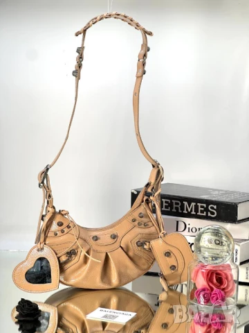 чанти balenciaga, снимка 9 - Чанти - 50741888