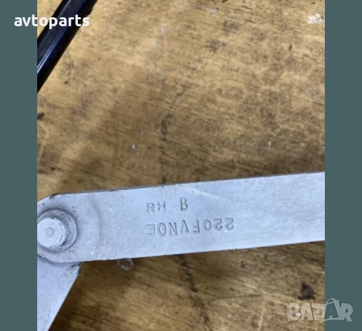 Range rover sport 2012година Панти преден капак, снимка 4 - Части - 40711460