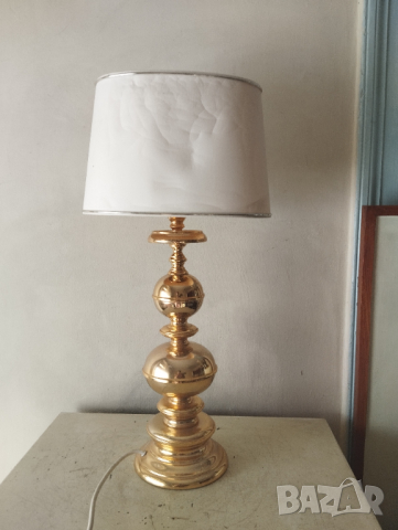 Ретро настолна лампа