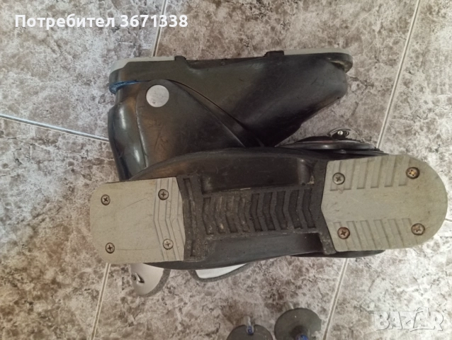 Детски ски ски обувки и щеки , снимка 5 - Зимни спортове - 52428533