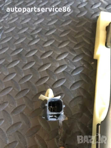 Външна дръжка за предна лява врата сребристо за KIA Opirus 3.5 (2006), снимка 3 - Части - 53282337