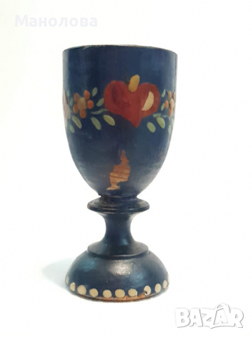 Винтидж дървени чаши за яйца, ръчно рисувани с очарователни детайли., снимка 4 - Антикварни и старинни предмети - 36574935