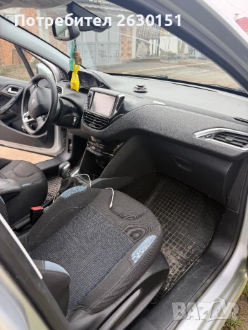 Продавам Пежо 208, снимка 10 - Автомобили и джипове - 53399050
