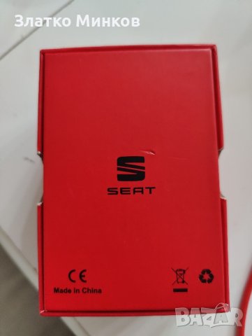 Fitness tracker Seat нов в кутия Фитнес Гривна Сеат, снимка 2 - Гривна - 44131337