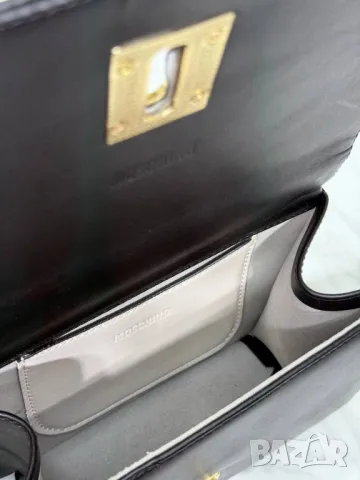 чанти 21х13см Moschino, снимка 4 - Чанти - 50422407