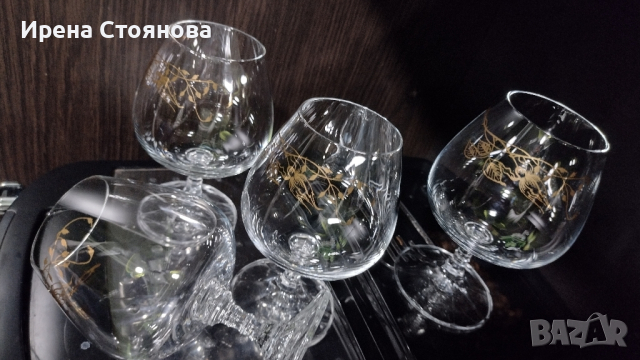 Bohemia Isabelle Cristal. Кристални чаши за коняк. Златни флорални мотиви.
, снимка 3 - Чаши - 44879184