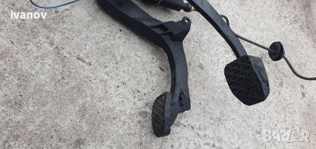 Педали спирачка и съединител за бмв е36 всички модели  Горна помпа съединител стоп машинка 