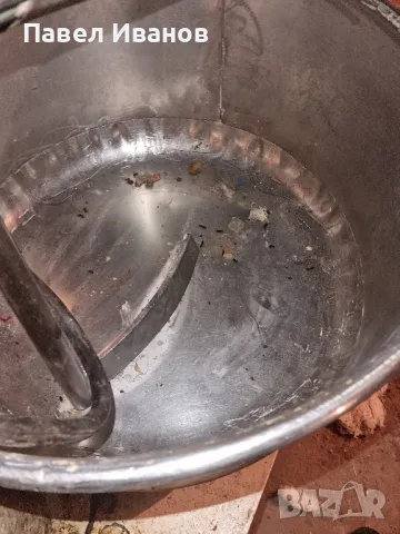 Тестомесачката ударна, снимка 3 - Обзавеждане на кухня - 50172560