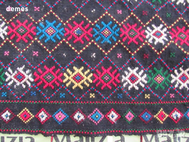  Ръчно изработена с вълнени конци възглавница от 30-те г.ХХ в, снимка 9 - Антикварни и старинни предмети - 32506135