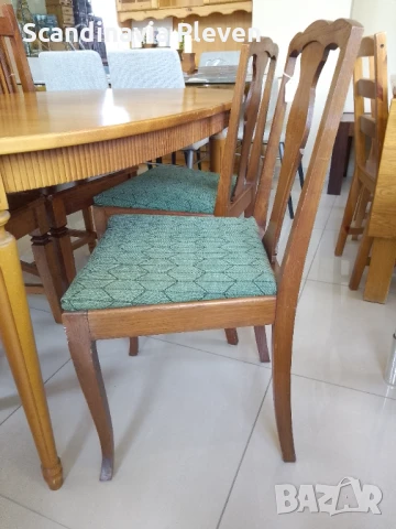 Трапезни столове със зелена тапицерия, снимка 1