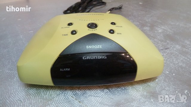 Радиочасовник Grundig, снимка 1 - Аудиосистеми - 36852701