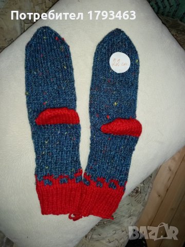 Ръчно плетени детски чорапи, снимка 1 - Чорапи - 38644894