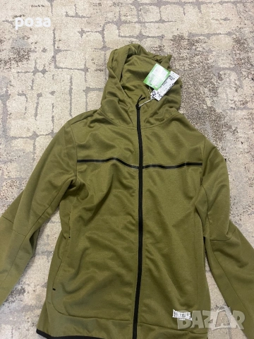 Нов мъжки екип, снимка 2 - Спортни дрехи, екипи - 53563046