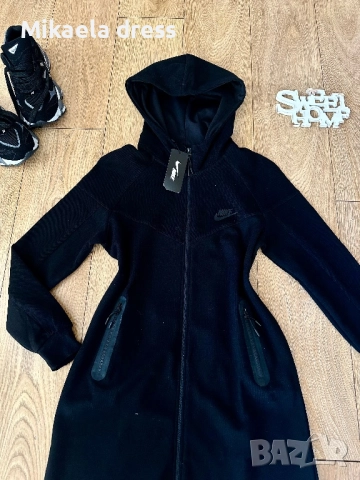 Дълго спортно горнище на Nke в черен цвят, с чист и елегантен дизайн. Подходящо за спорт и ежедневие, снимка 4 - Спортни екипи - 52598967