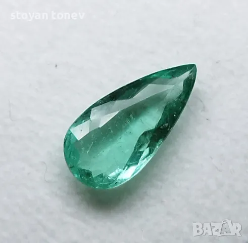 Параиба турмалин с кристално чист синьо-зелен цвят - 2.68кт.! Сертифициран! Нов!, снимка 2 - Колиета, медальони, синджири - 43826865