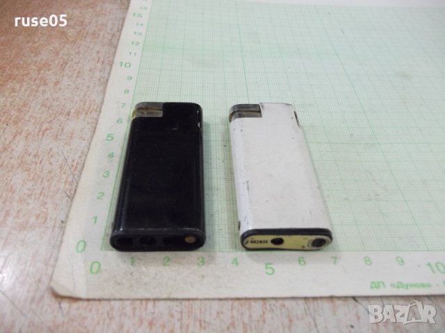 Лот от 2 броя газови (JSP и Marllbo) запалки пиезокристални, снимка 4 - Други ценни предмети - 28107377