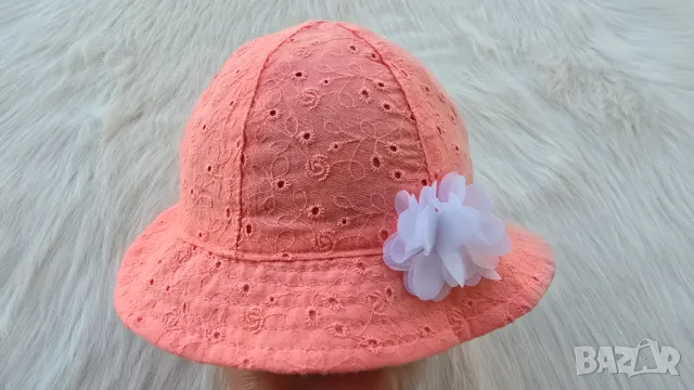 Бебешка шапка с връзки 0-3 месеца ръст 62см. , снимка 2 - Бебешки шапки - 50346016