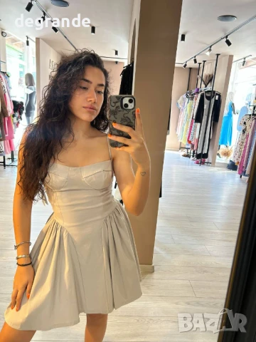 Кафява дамска Рокля💐 Размери Хс С М Цена 49 лева🏷️, снимка 3 - Рокли - 51328364