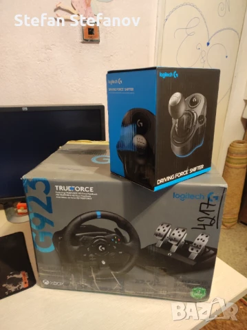Logitech G923 XBox + PC лаптоп волан + скоростен лост ! С ГАРАНЦИЯ ! Симулатор Forza Assetto Corsa, снимка 3 - Джойстици и геймпадове - 51345858