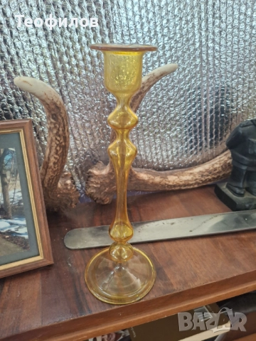 Свещтник цветно стъкло