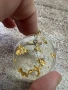 Ключодържател със златни късчета варак в смола , снимка 3