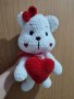  Меко плюшено мече, ръчно плетена играчка, Свети Валентин , снимка 2