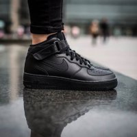 Оригинални кецове / маратонки  NIKE AIR FORCE 1 MID '07  номер 42-42,5, снимка 1 - Кецове - 39711829