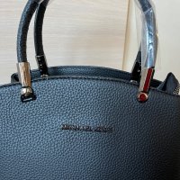 Нова Дамска чанта Michael Kors, снимка 6 - Чанти - 43573613