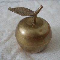 Стара бронзова Ябълка, снимка 1 - Колекции - 36894459