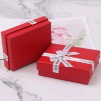Подаръчна кутия за бижута , снимка 2 - Бижутерийни комплекти - 39689487