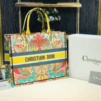 Чанта Christian Dior код 160, снимка 1 - Чанти - 33559400