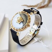 Луксозен оригинален дамски часовник Versace  -25%, снимка 1 - Дамски - 34841468