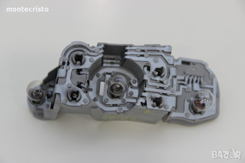 Лява платка за стоп Toyota Corolla Verso (2004-2009г.) ляв ламподържач Тойота Корола Версо, снимка 1