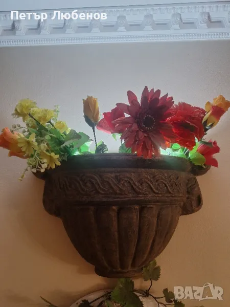 Стенна саксия с лед осветление , снимка 1