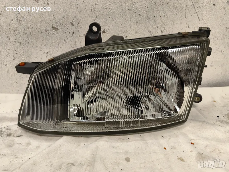 Оригинален НОВ фар Тойота Toyota Hiace 1996, снимка 1