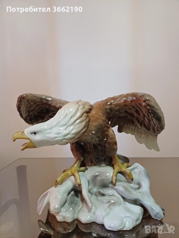 Порцеланов орел, снимка 1