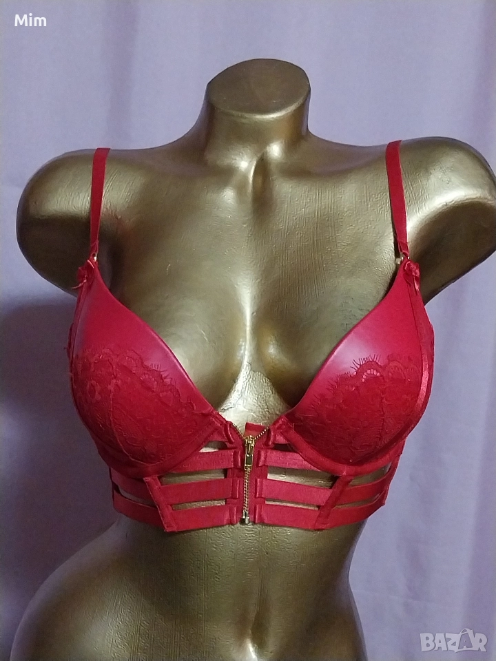 Hunkemoller 75 B Червен кожен сутиен , снимка 1