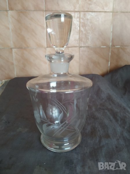 стара стъклена гарафа, снимка 1