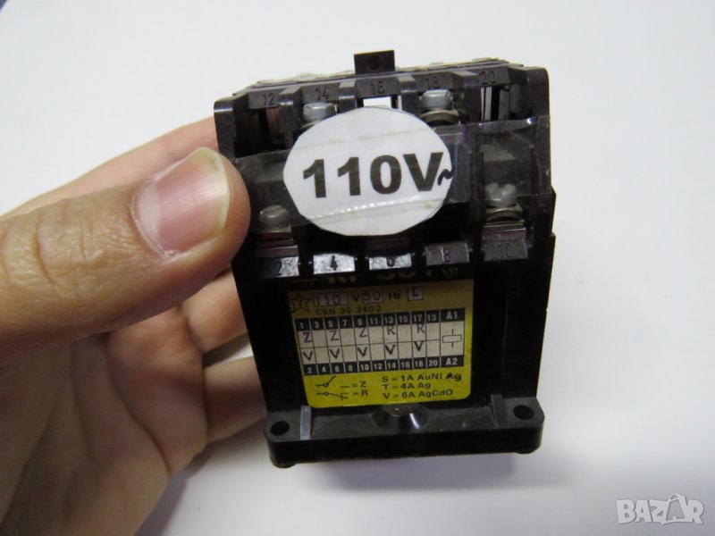 контактор 110 волта променливо RP301 еврошина  3 нормално отворени 2 нормално затворени по 6 ампера , снимка 1