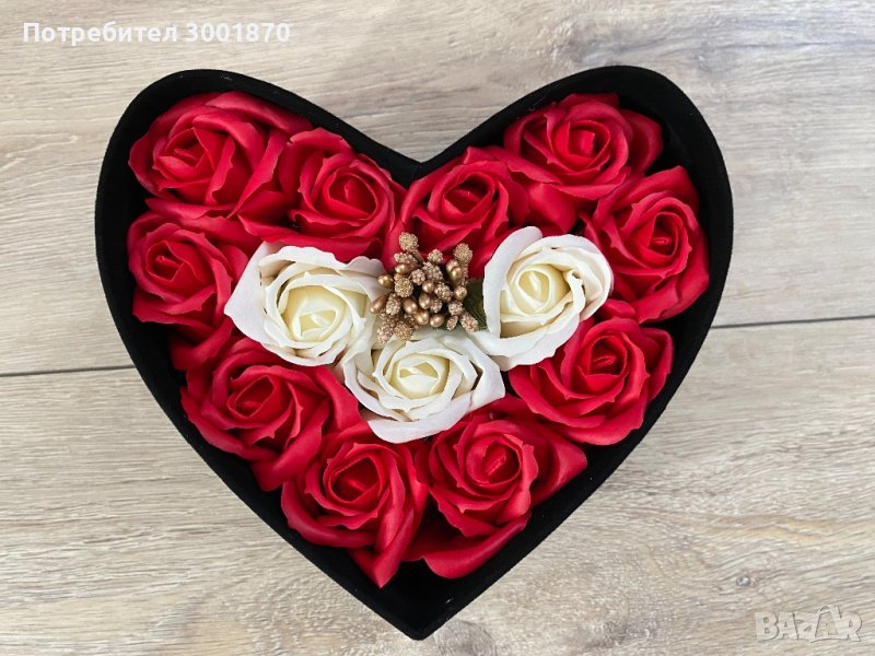 Ръчно декорирани сапунени рози в кутии за 8 март-Свети Валентин-подарък цветя, снимка 1