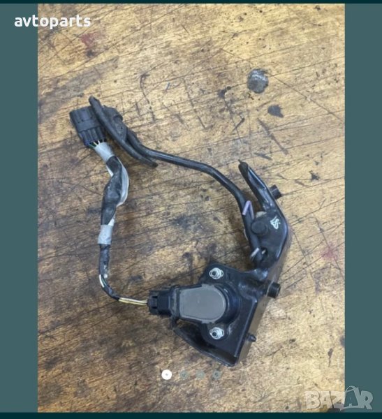 Toyota corolla verso 2008година 2.2d4d Педал газ, снимка 1