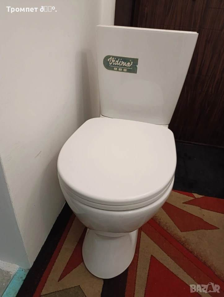 Продавам тоалетна моноблок , снимка 1