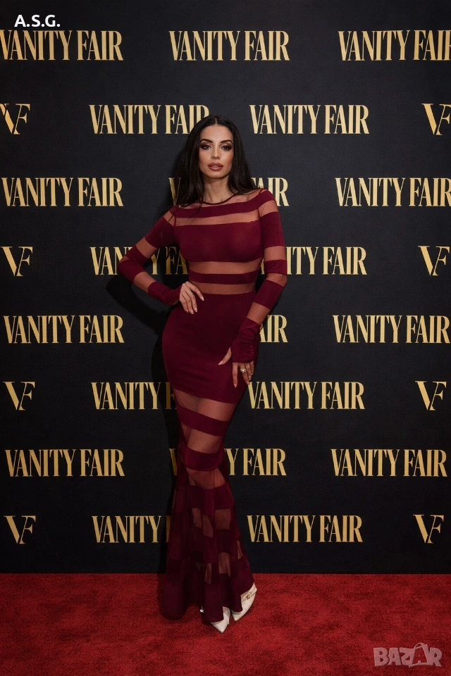 Уникална дълга рокля, снимка 1