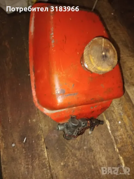 малък резервоар за горива 2 литра с кранче, снимка 1