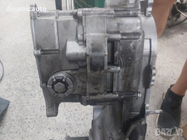 Корпус / картери с редуктор за Yamaha X-max 400 2013-2016г., снимка 7 - Части - 37911310