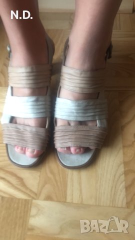 Бежеви дамски сандалети от естествена кожа с ток 6 см, размер 37 , снимка 1