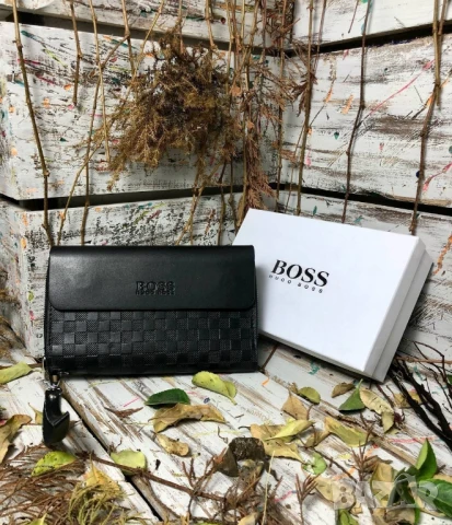 мъжки чанти hugo boss emporio armani louis vuitton , снимка 2 - Чанти - 51079992