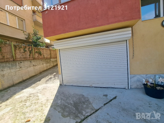 Етаж с два апартамента в гр.Петрич 