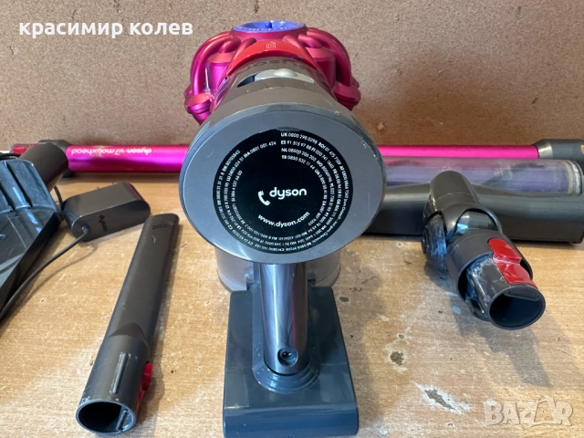акумулаторна прахосмукачка "DYSON V7"/пълен комплект/, снимка 3 - Прахосмукачки - 52915028