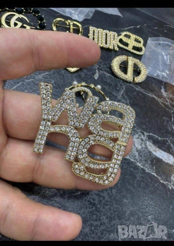 брошки christian dior ysl saint laurent , снимка 10 - Други - 51980328
